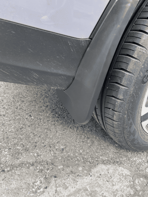 Xevaban.com ở 214 Giải Phóng là đơn vị chuyên cung cấp phụ kiện oto, đồ chơi oto, đồ chơi byd m9, phụ kiện byd m9, xevaban, 214 giải phóng, chắn bùn m9, tấm chắn bùn m9, chắn bùn nhựa dẻo m9, ốp chắn bùn m9.